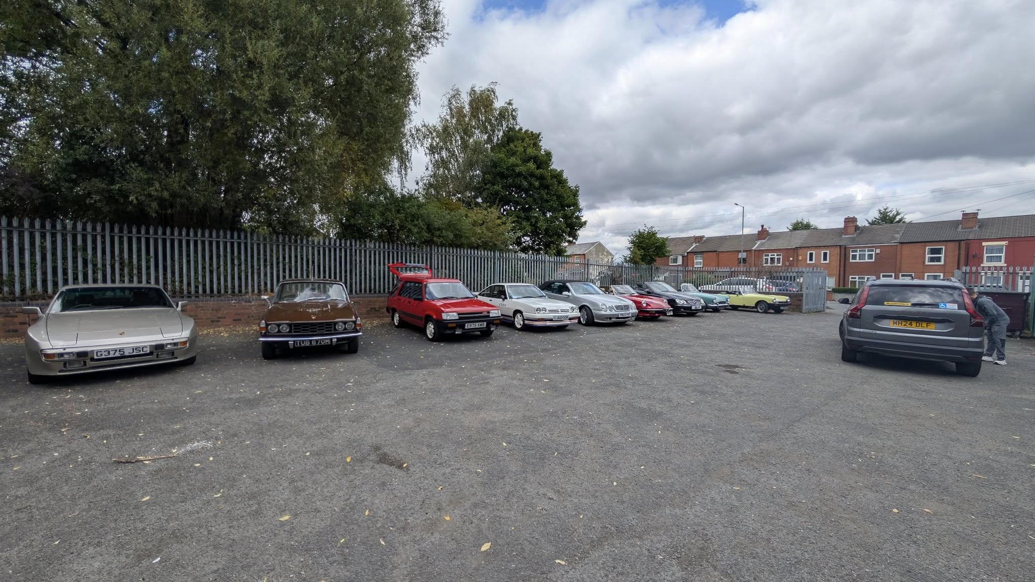 Club cars outside Derbyshire Hill Family Centre